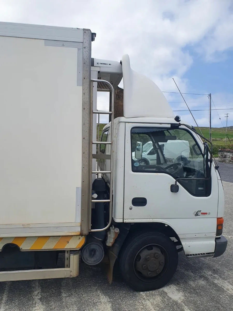 Isuzu Other 2003 - Image 3