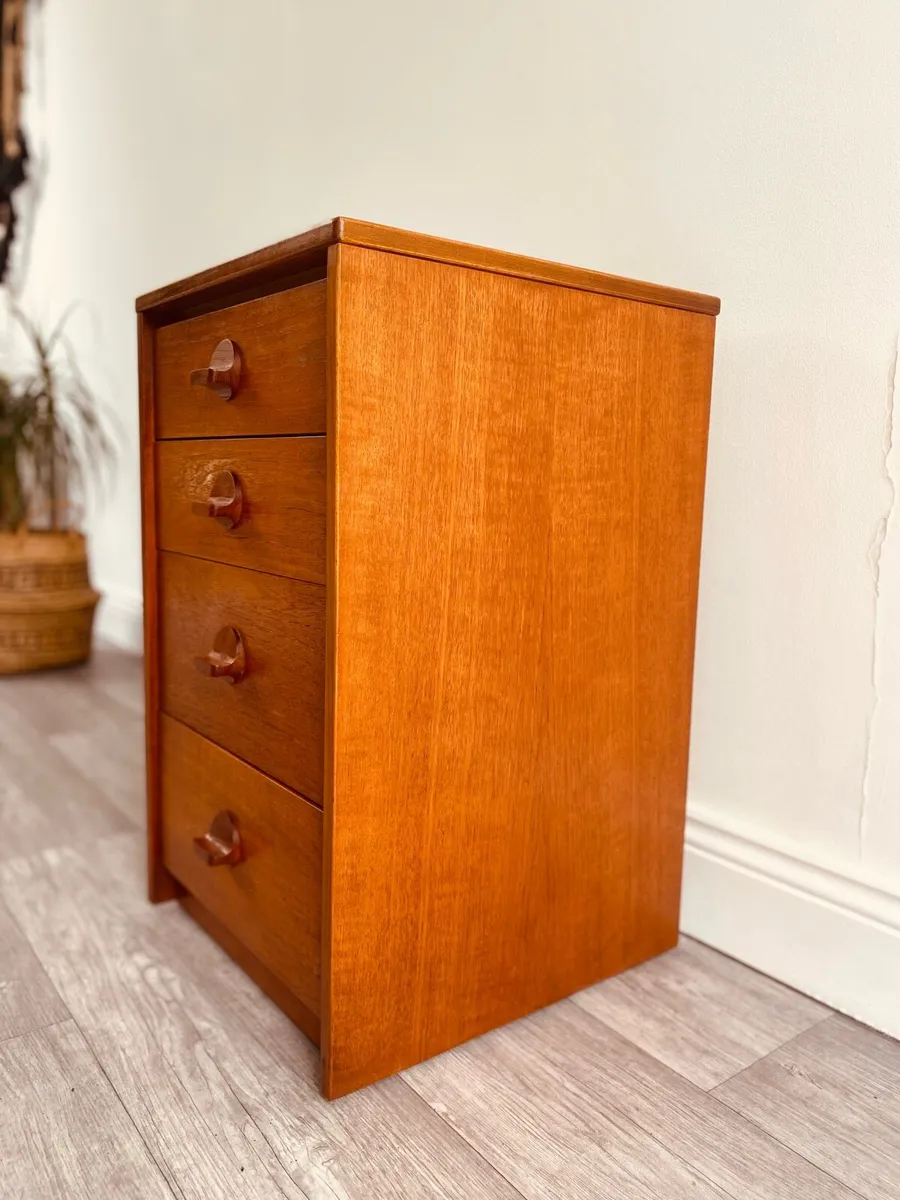 Mid Century Chest of Drawers - Image 2