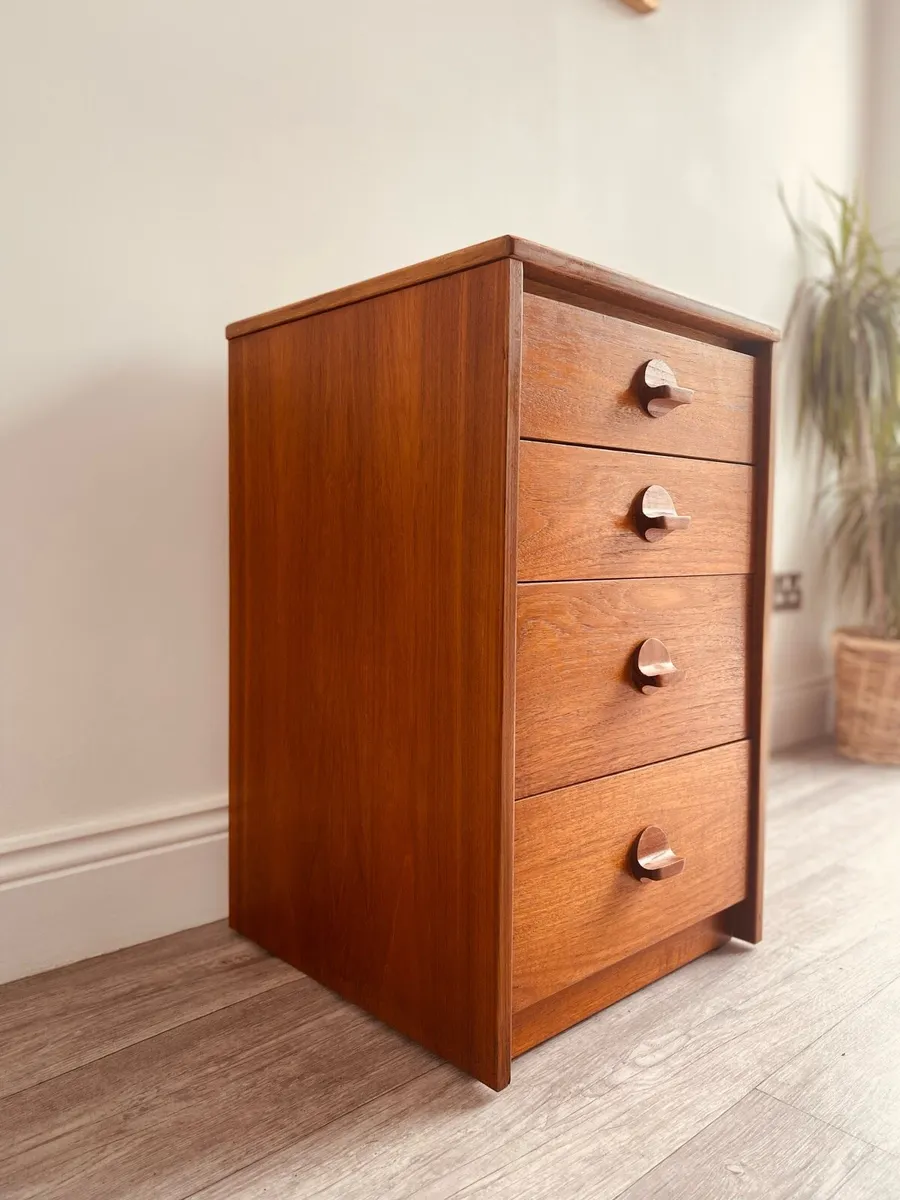 Mid Century Chest of Drawers - Image 3