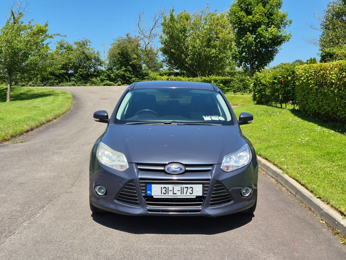 Ford Focus 1.0  EcoBoost 100ps Zetec - Image 2