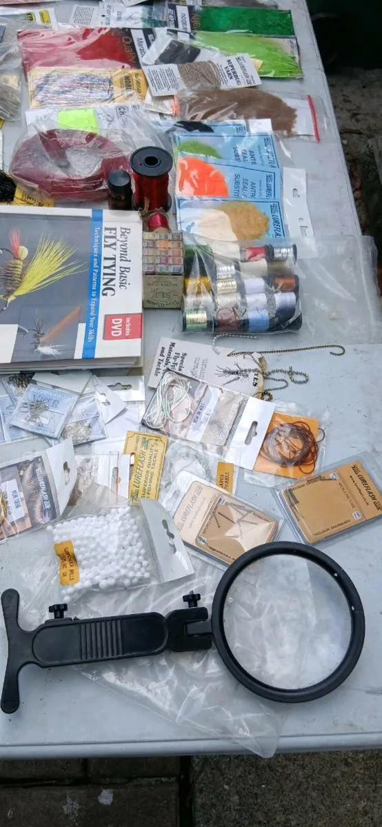 Fly tying gear - Image 3