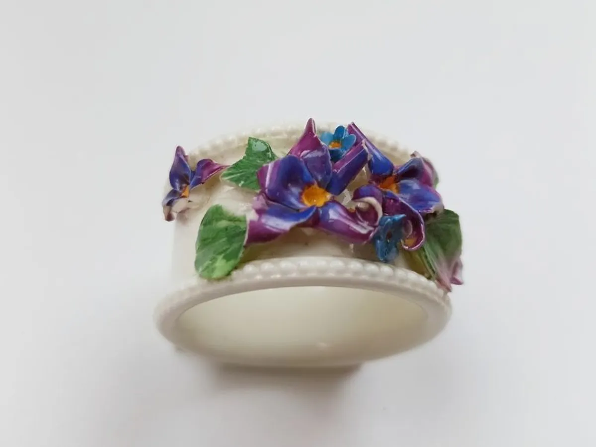 Four vintage Royal Doulton porcelain napkin holders - Image 3