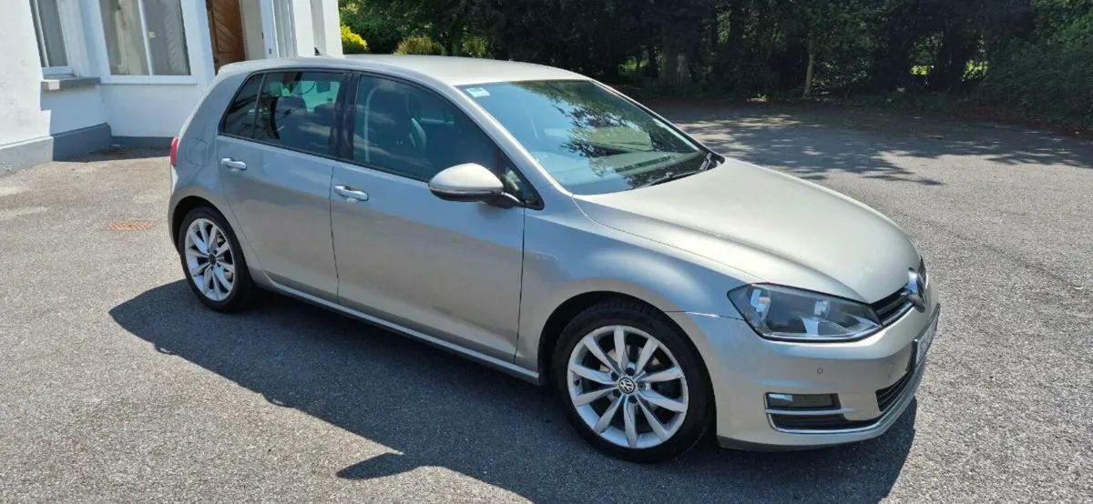 2016 Volkswagen Golf Highline - Image 1