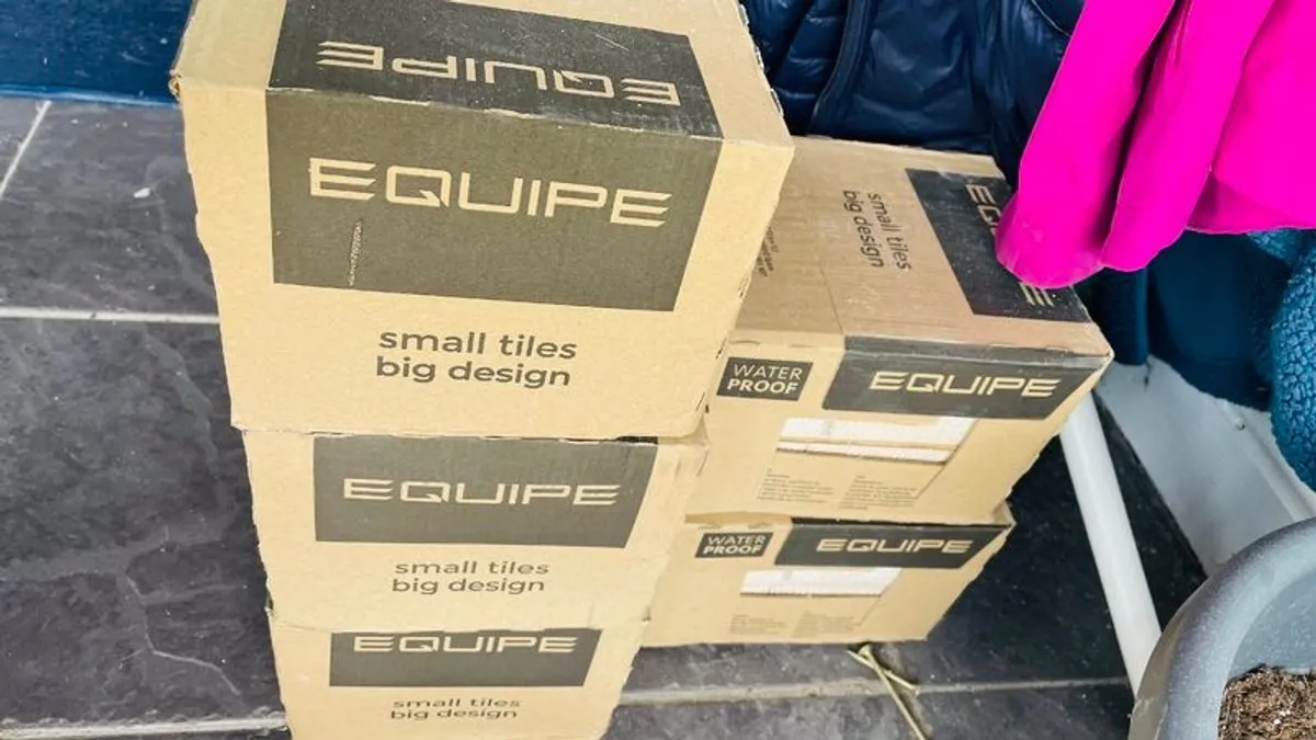 2.5m2 NIB Wall Tiles 6.5x20cm - Image 1