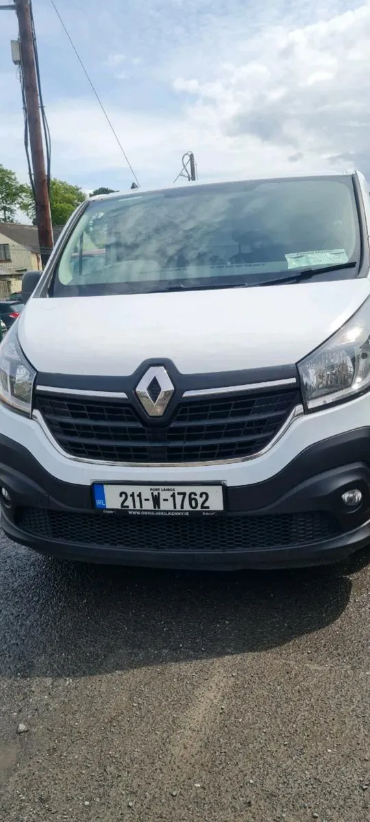 21 Renault traffic - Image 2
