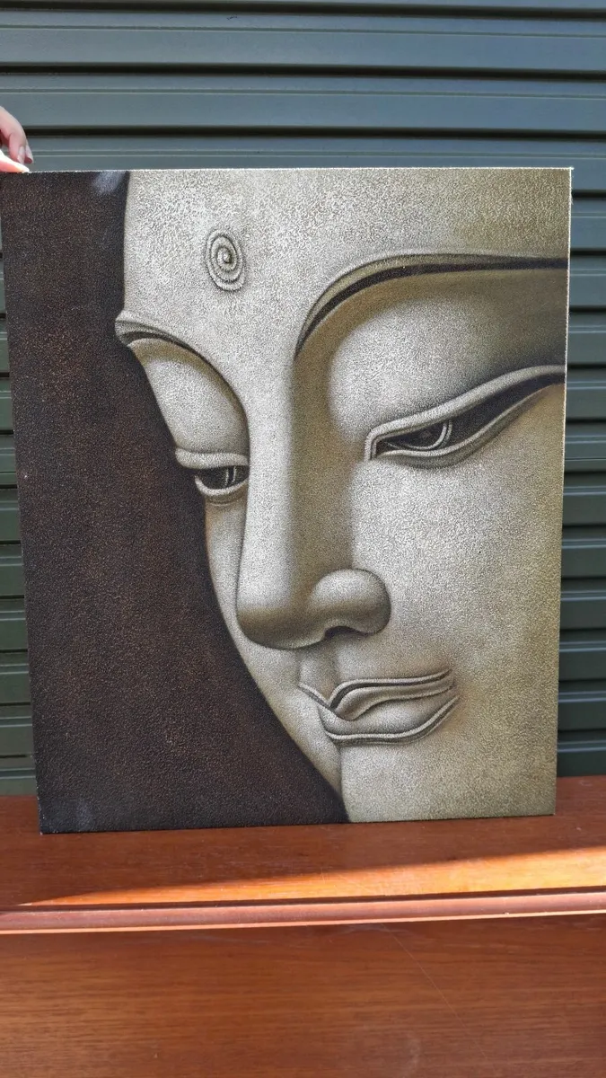 Beautiful textured Buddha Picture - Image 1