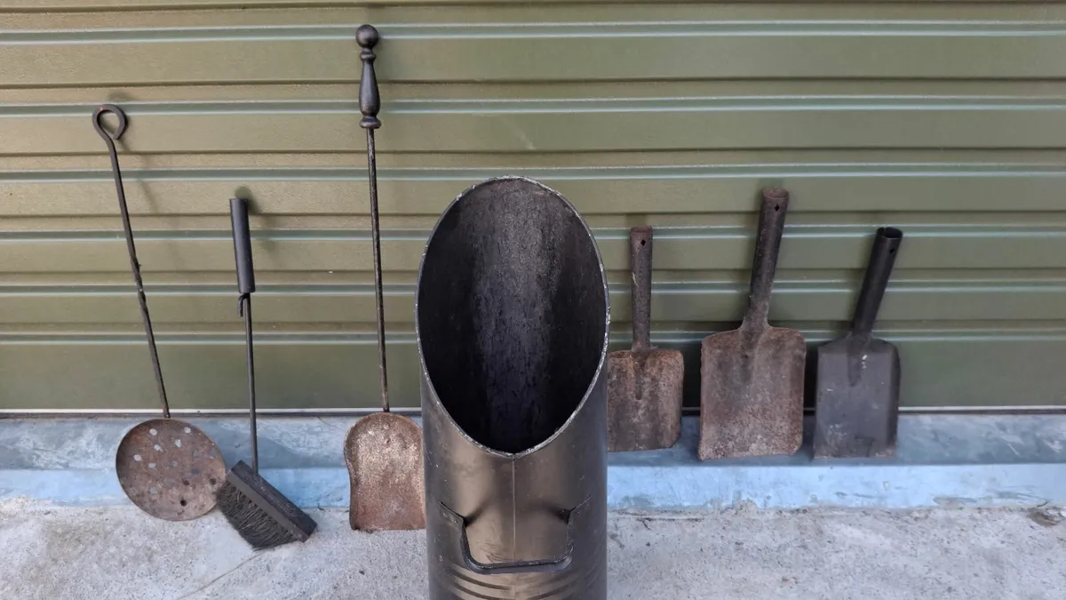 Coal Skuttle and shovels - Image 2