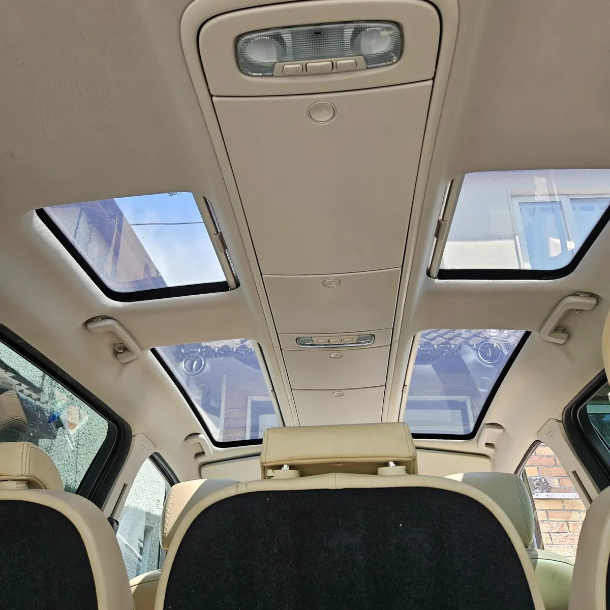 Ford Galaxy Titanium X 2010 - Image 1