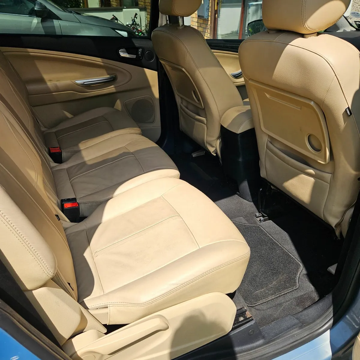 Ford Galaxy Titanium X 2010 - Image 3