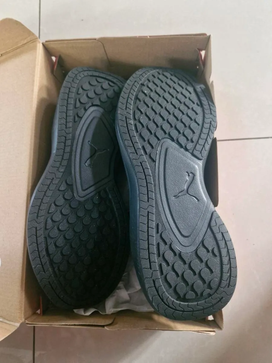 Trainers - Image 3