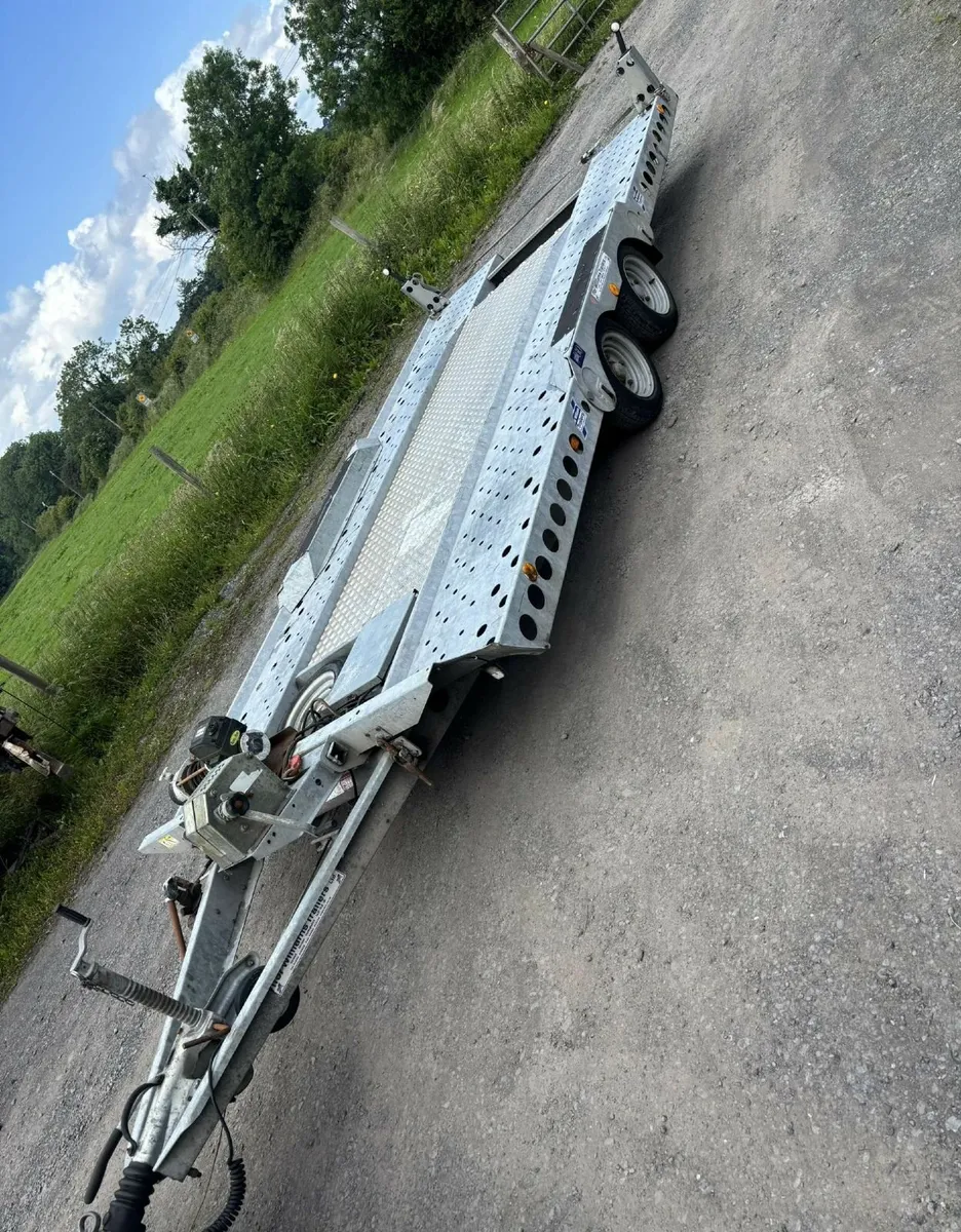 Car transporter - Image 1