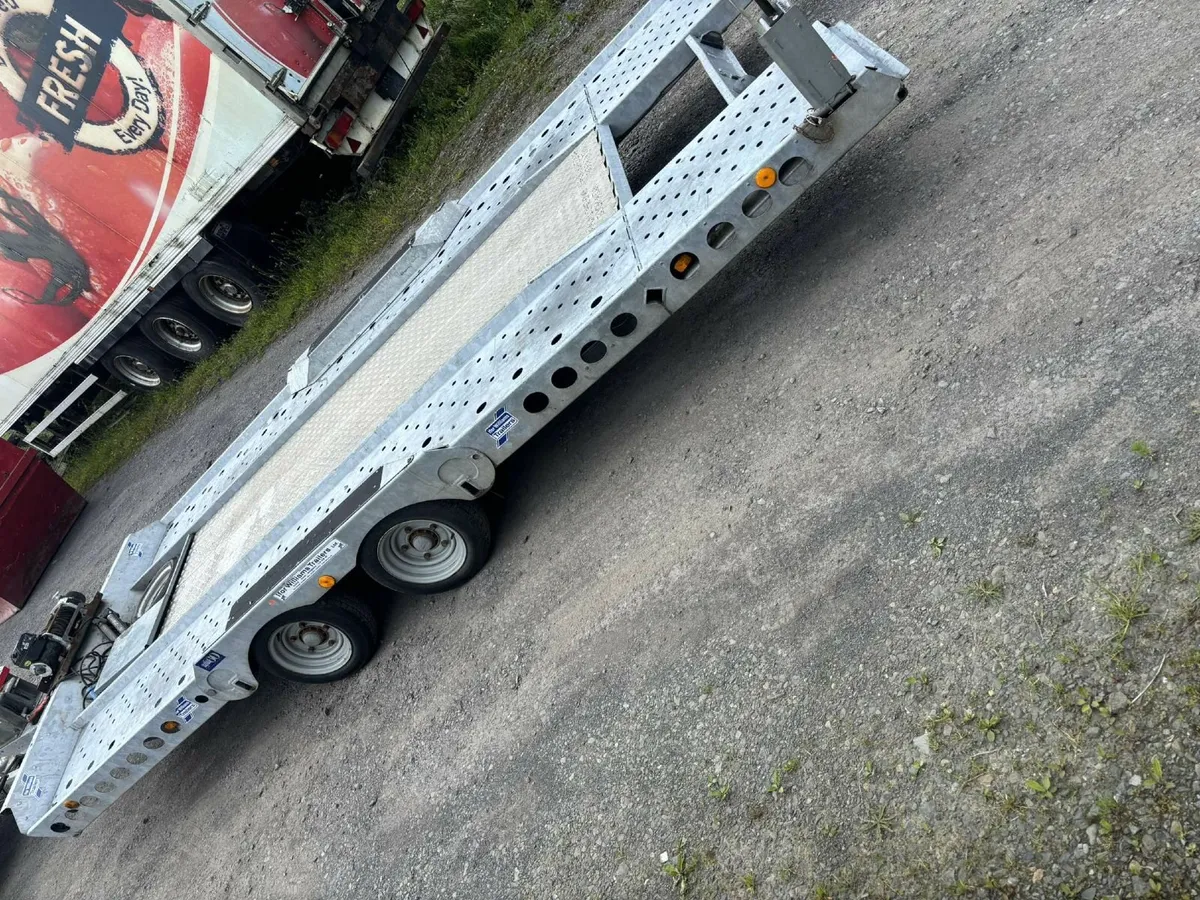 Car transporter - Image 3