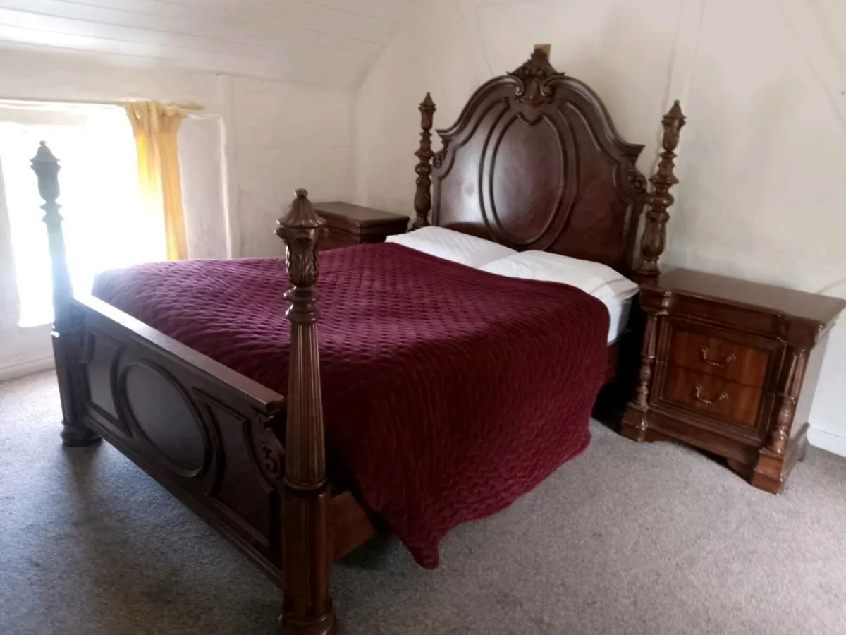 King-size Bed - Image 1