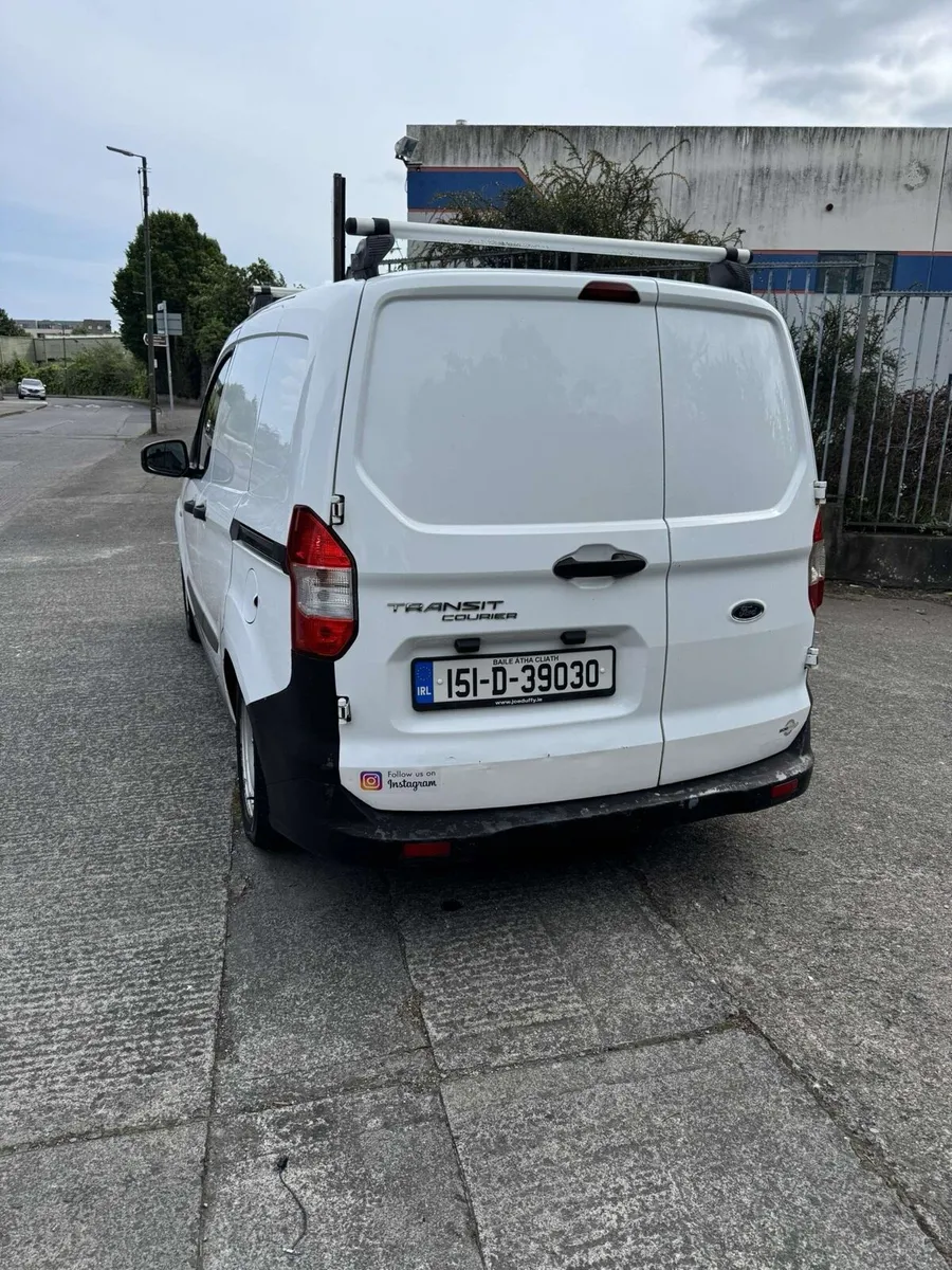 151 Ford Transit Courier - Image 4