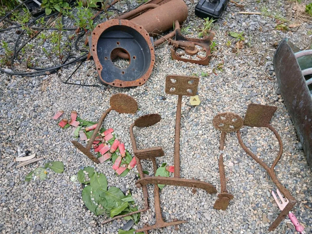 Antique trap carriage steps - Image 2