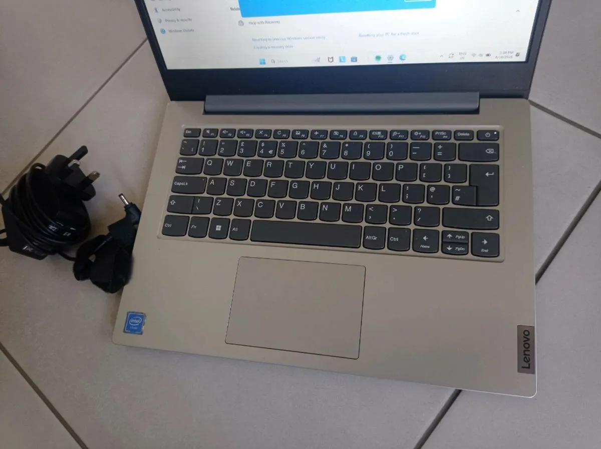 Lenovo notebook like new 75 euro - Image 3