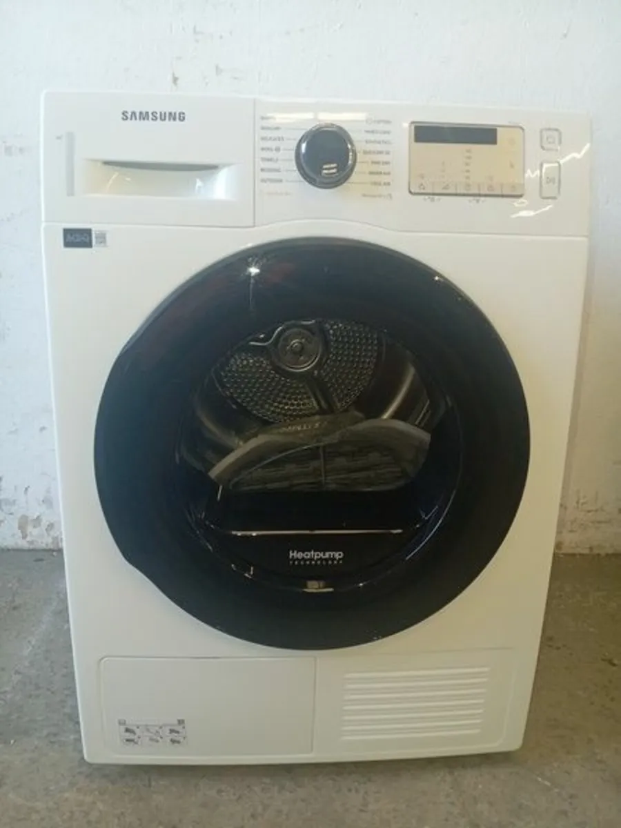 Condenser Dryer Heatpump EX-Display - Image 1