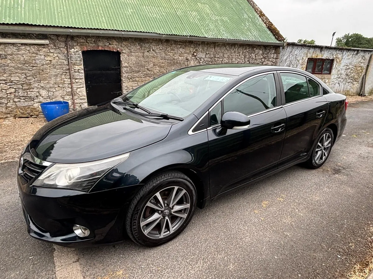 Toyota Avensis 2015 - Image 2
