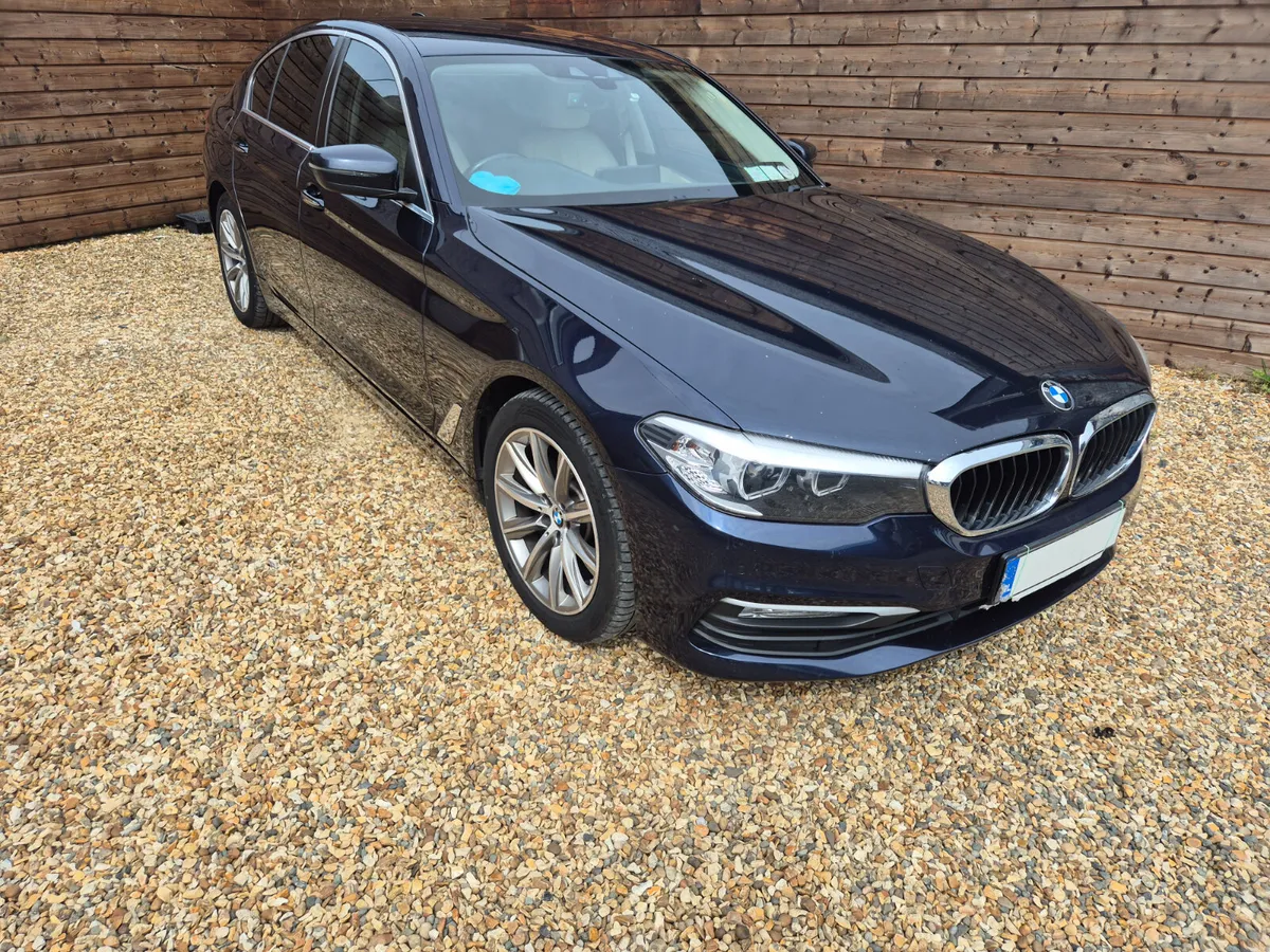 BMW 5-Series 2018 - Image 2