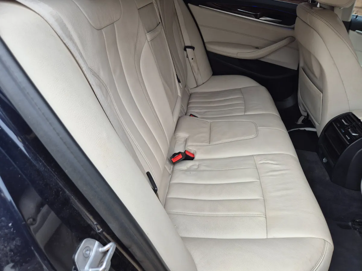BMW 5-Series 2018 - Image 4