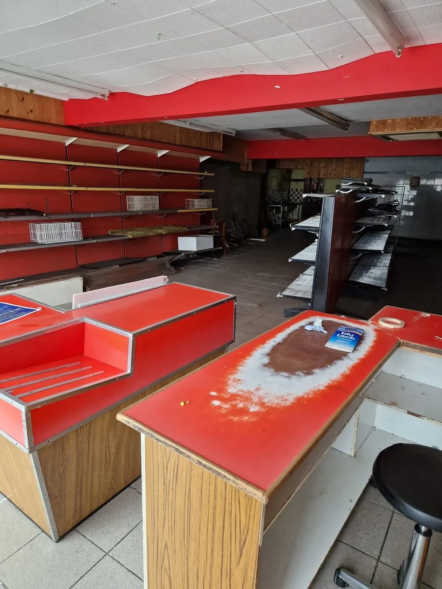 Shop shelves - Image 3