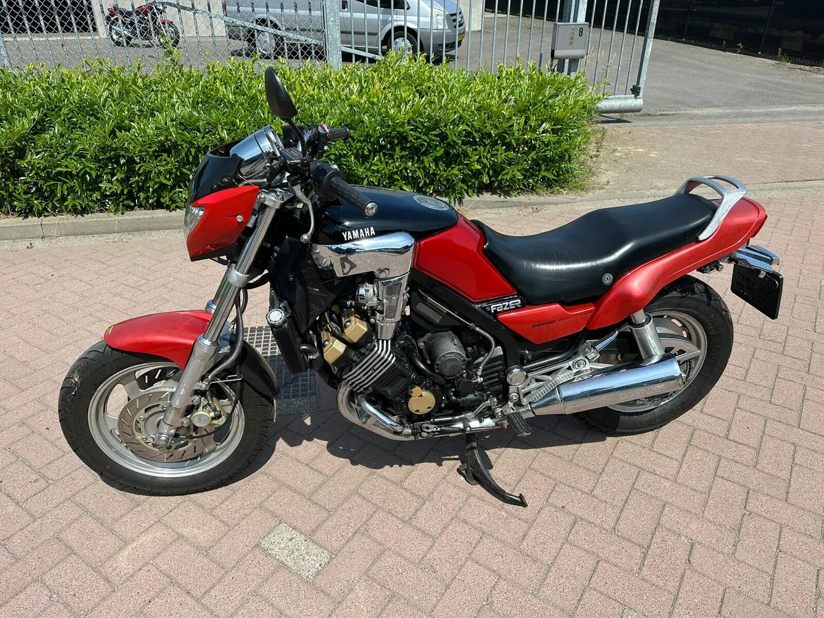 YAMAHA FZX FAZER 700 - Image 1