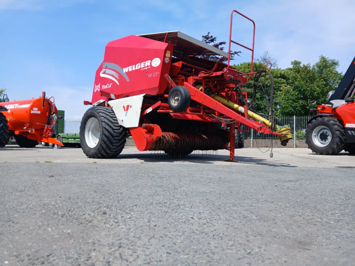 Lely Welger 235 XtraCut - Image 1