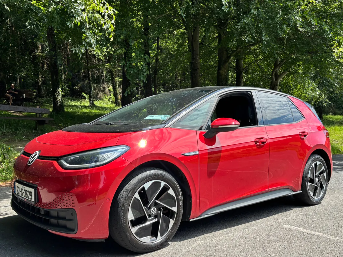 2022 Volkswagen ID.3 Pro - Image 3
