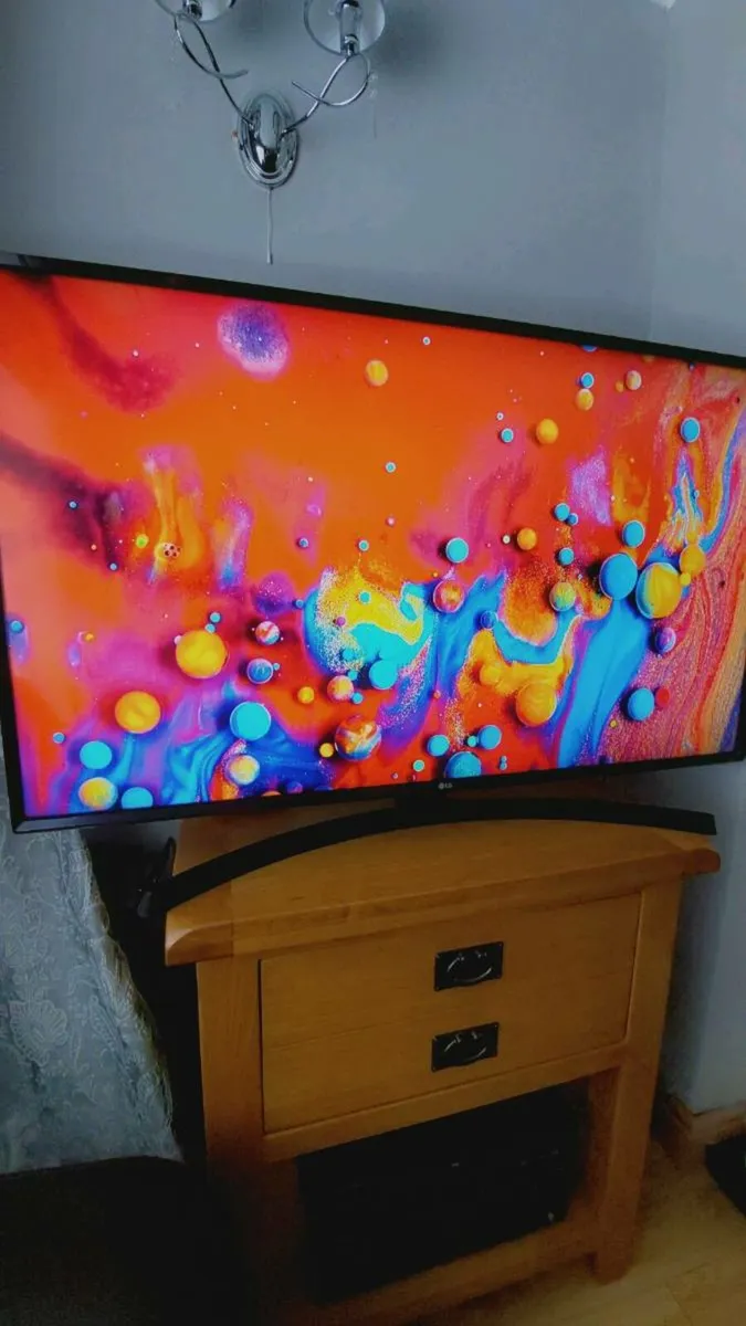 LG 43Inch Smart tv - Image 2