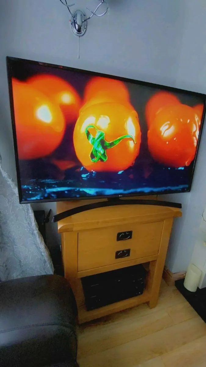 LG 43Inch Smart tv - Image 4