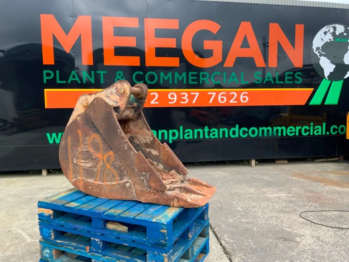 24" STRICKLAND  BUCKET.......65mm PINS...1198t. - Image 1
