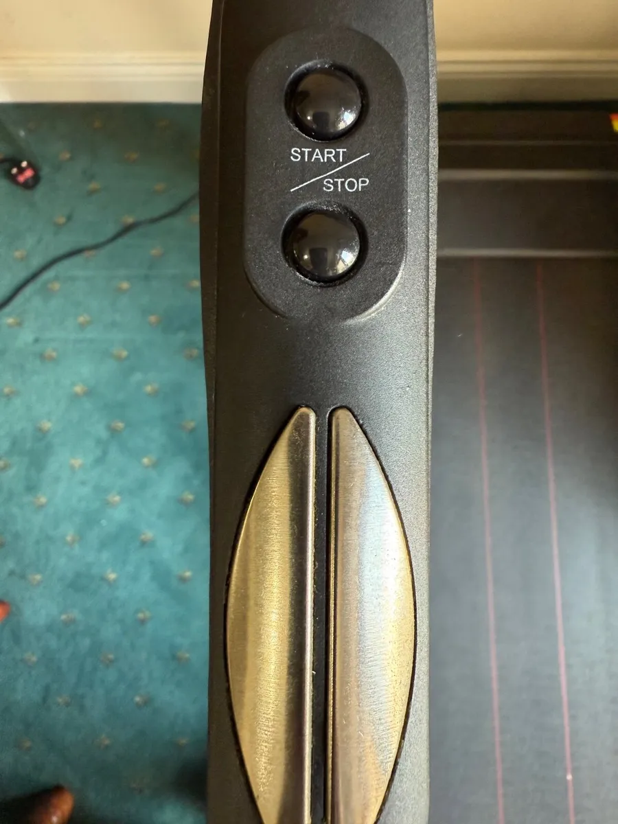 Motorised Treadmill - Image 3
