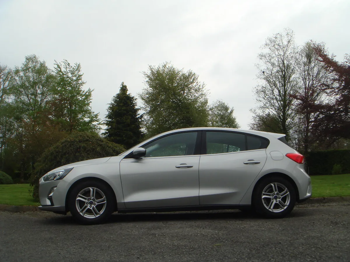 20 Focus Zetec 1.5 TDCI 5 Door €180 Tax NCT 7/27 - Image 2