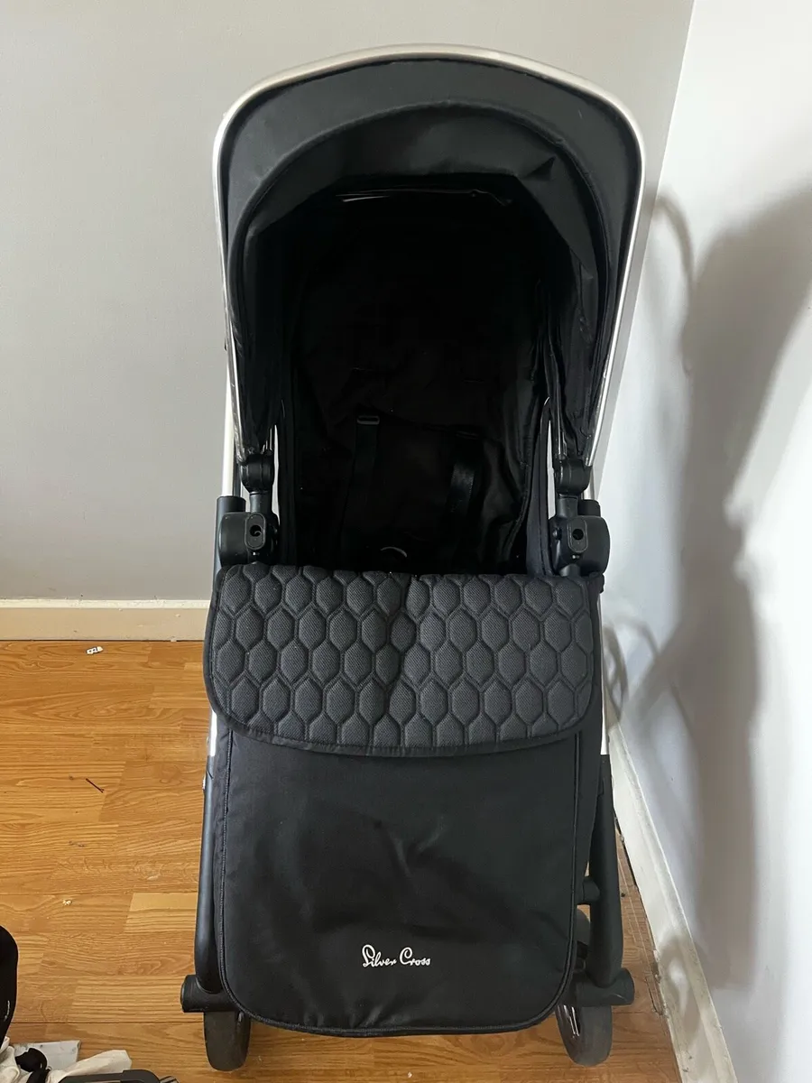 Pram - Image 1