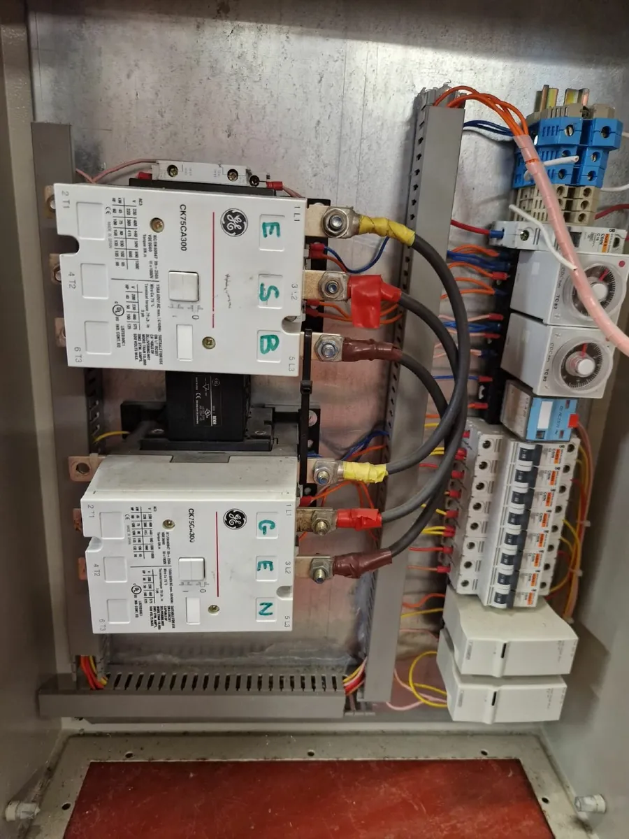Generator Changeover Switch and Case - Image 1