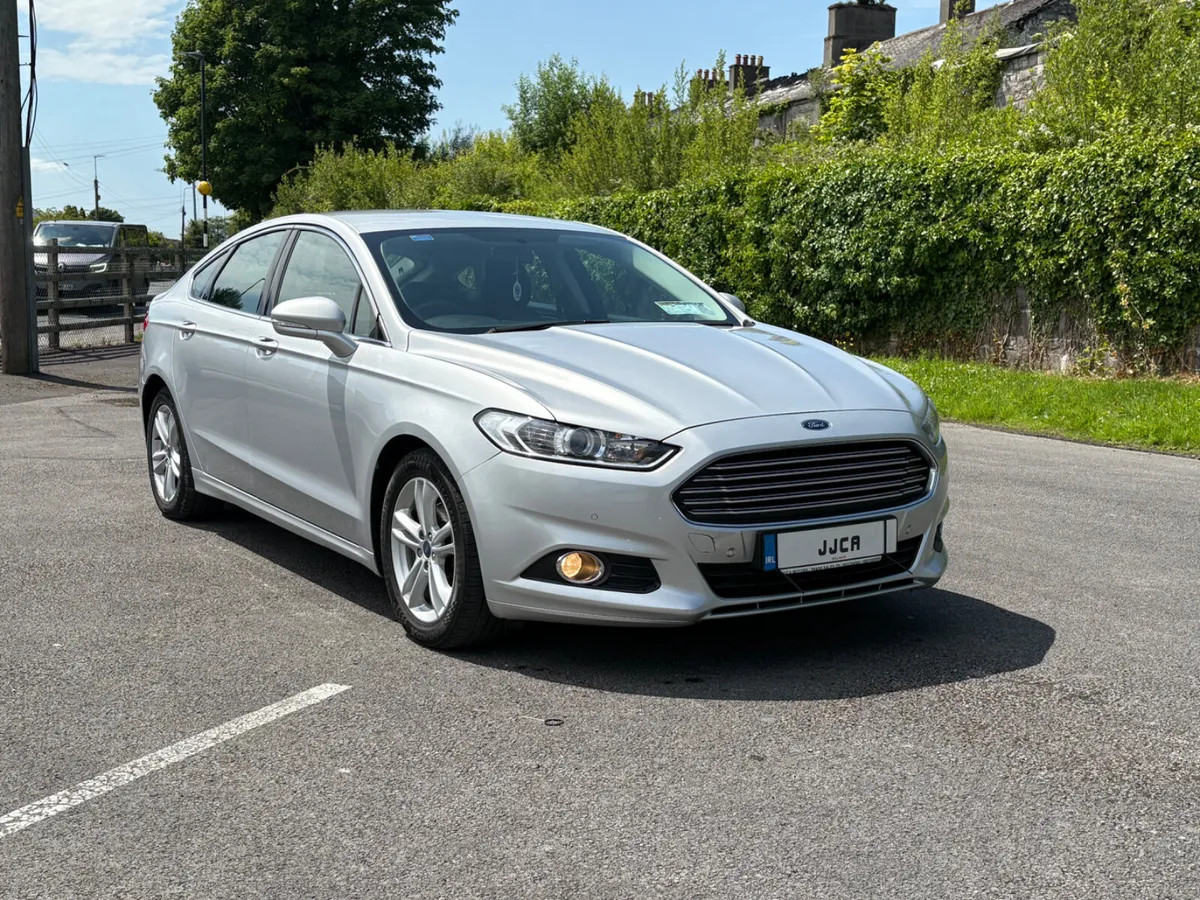 STUNNING 2017 (171) ZETEC FORD MONDEO - Image 1