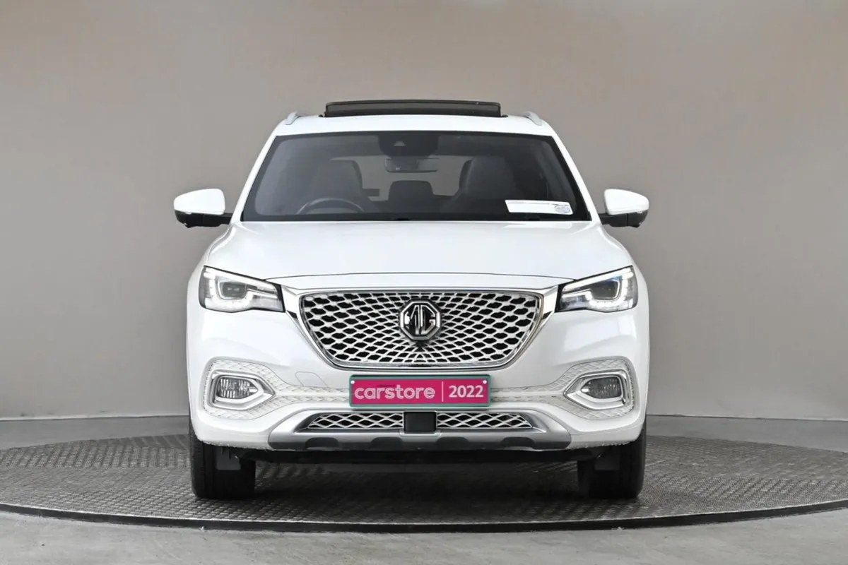 MG HS 1.5 Phev Exclusive Plug-in Hybrid  full RED - Image 2