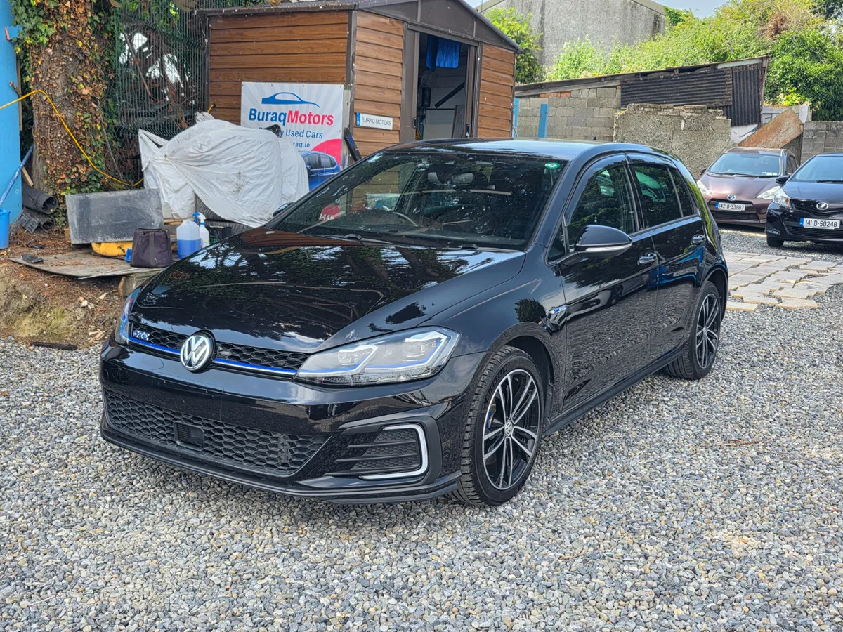 Volkswagen Golf GTE 1.4L Plug-in Hybrid | Black - Image 3