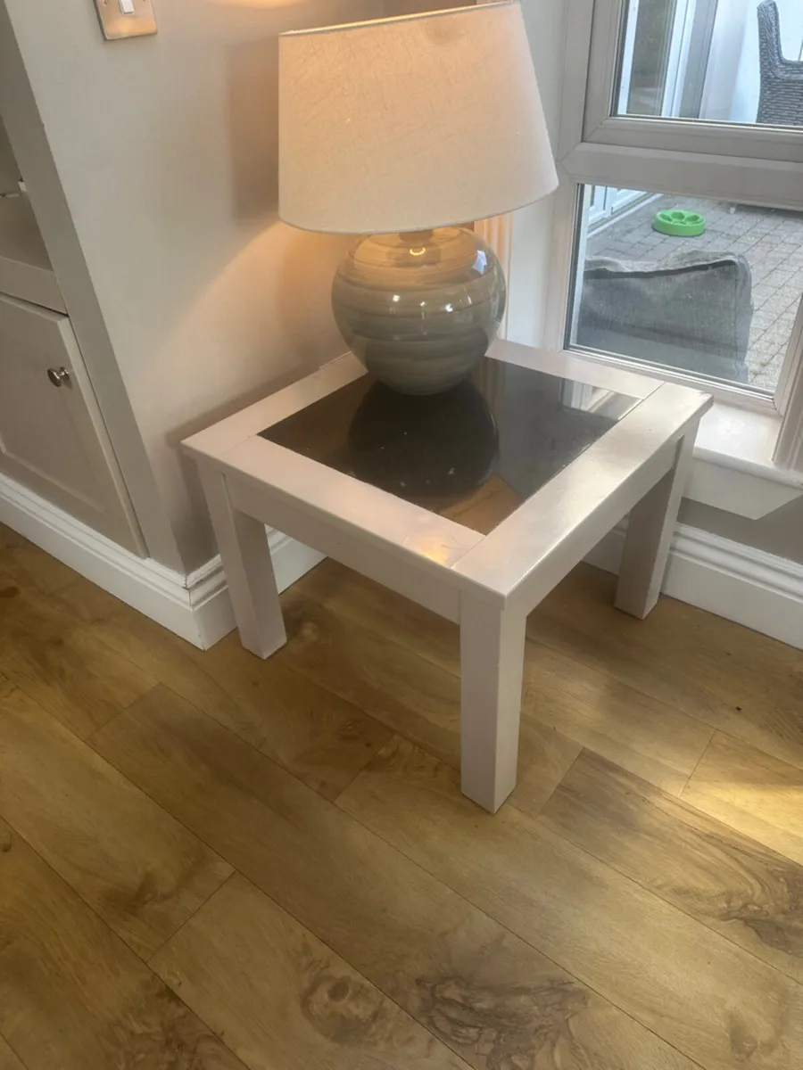 Small coffee table - Image 1