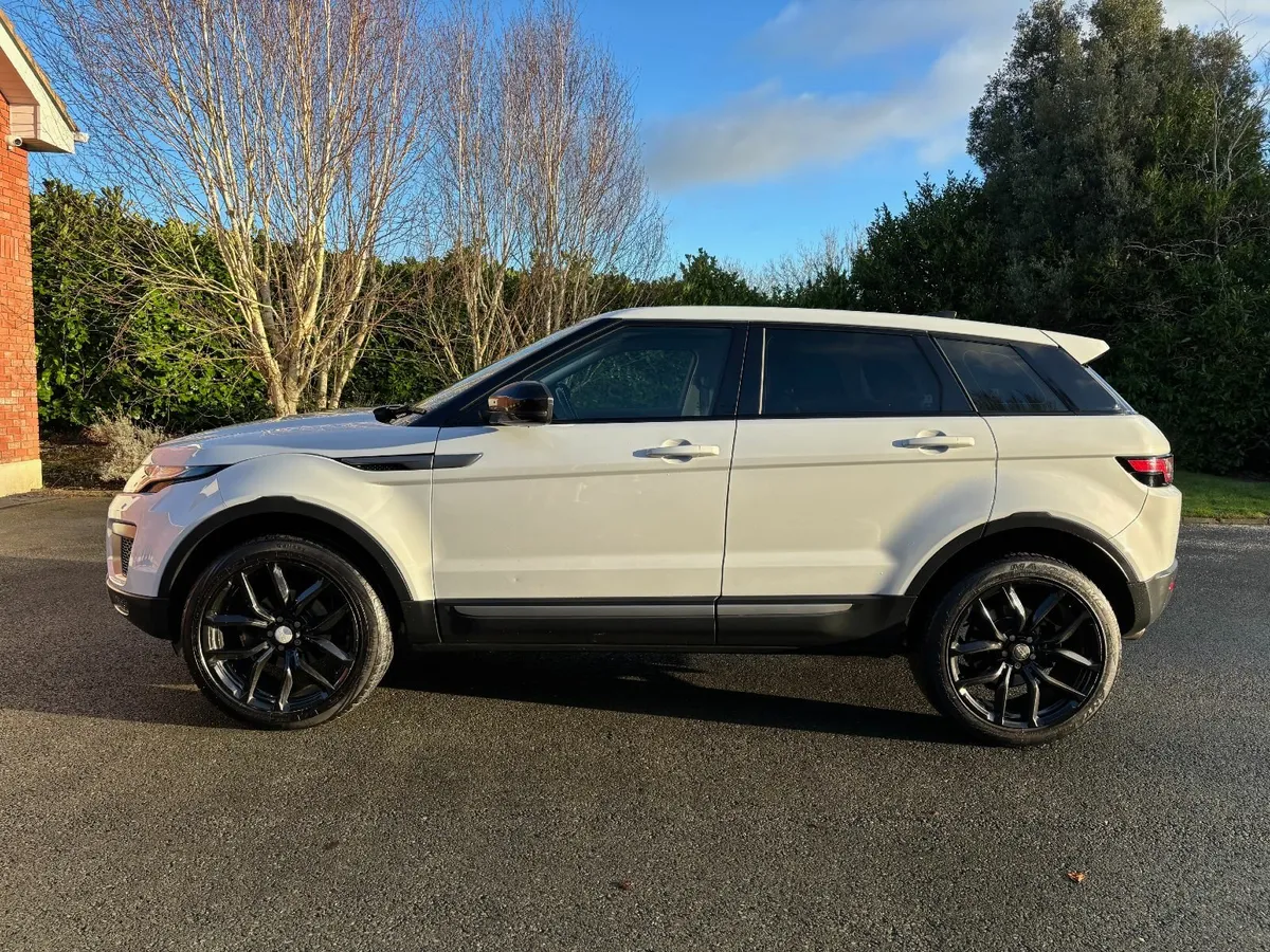 Land Rover Range Rover Evoque 2017 - Image 4