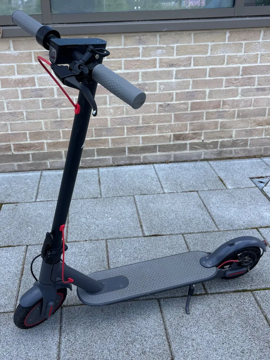 AOVOPRO 365GO Electric Scooter 350W Dual Brake App - Image 1
