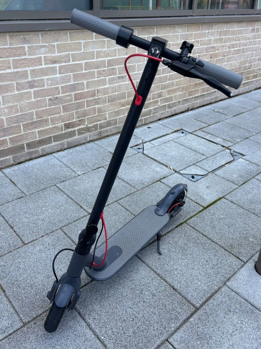 AOVOPRO 365GO Electric Scooter 350W Dual Brake App - Image 3
