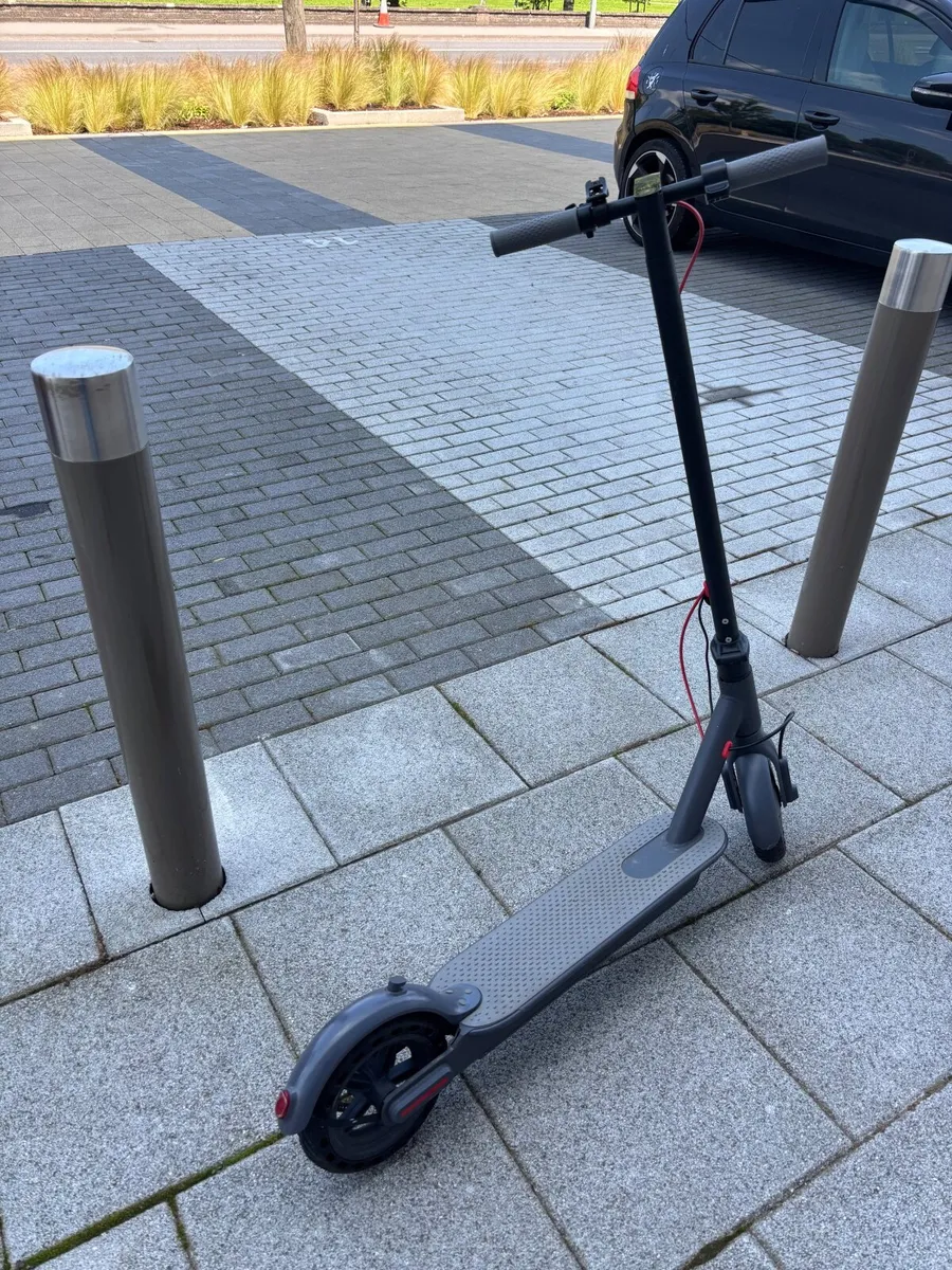 AOVOPRO 365GO Electric Scooter 350W Dual Brake App - Image 4