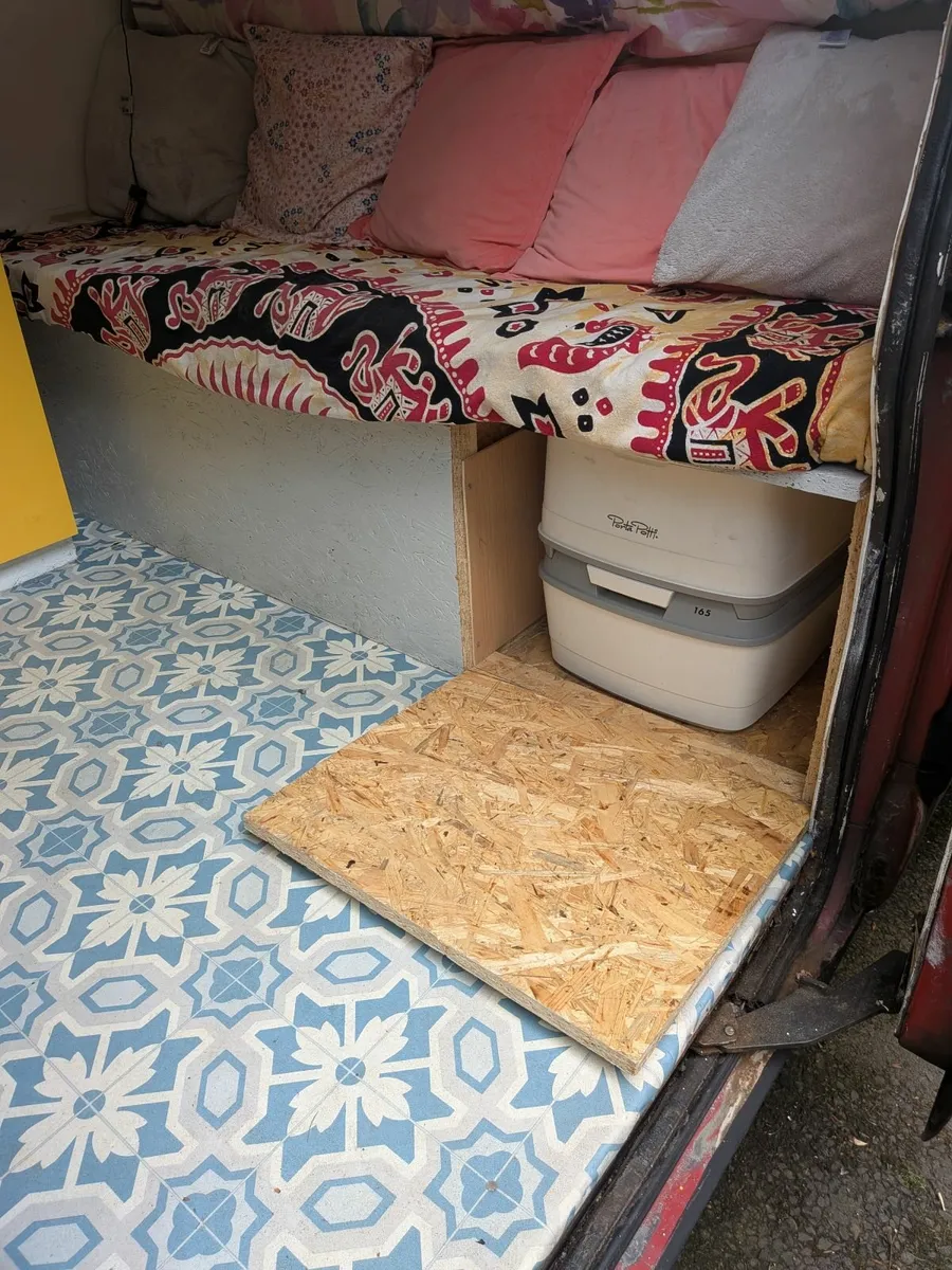 Renault Master Campervan - Image 2