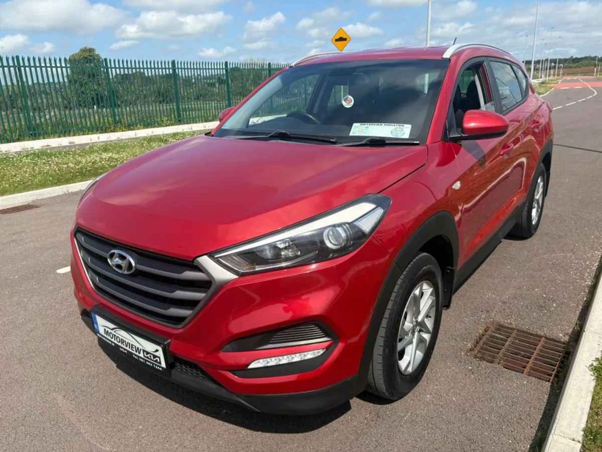 Hyundai Tucson Comfort 5DR, Bluetooth, Climate Con - Image 4