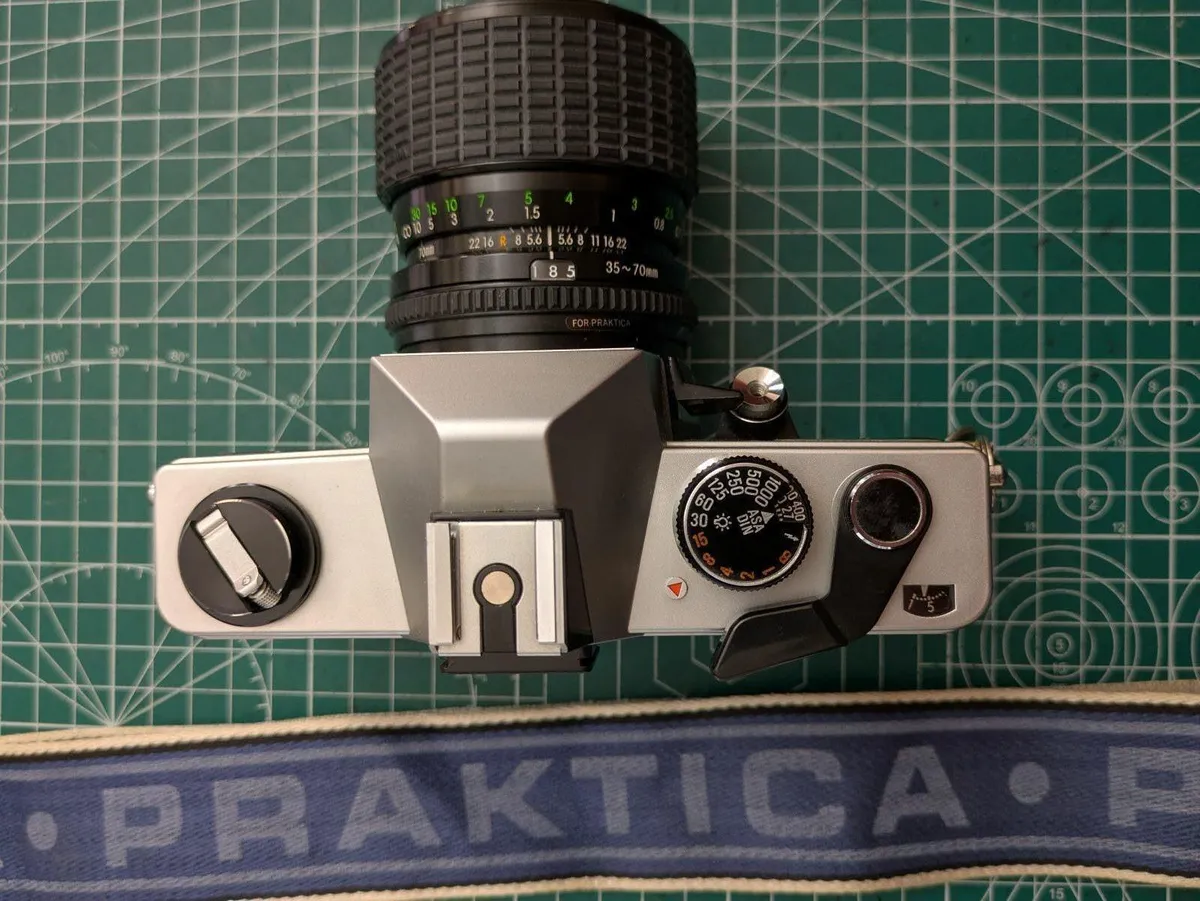 🎞️ Praktica PM 3  SLR camera - Image 2