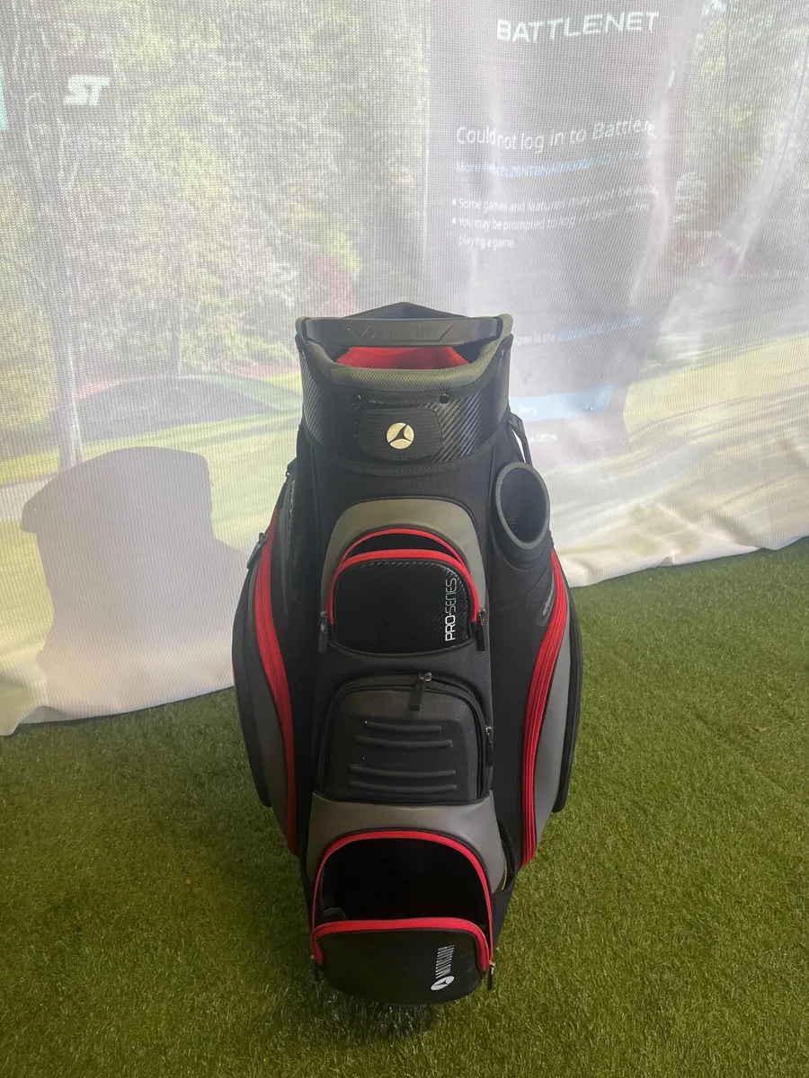 Motocaddy golf bag - Image 3