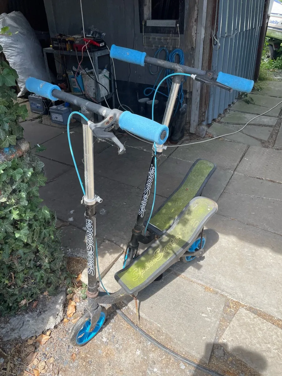 Space scooters x 2 - Image 2