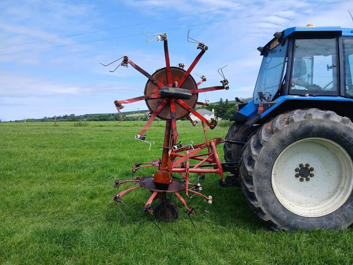 Lely Lotus 600 Tedder - Image 1