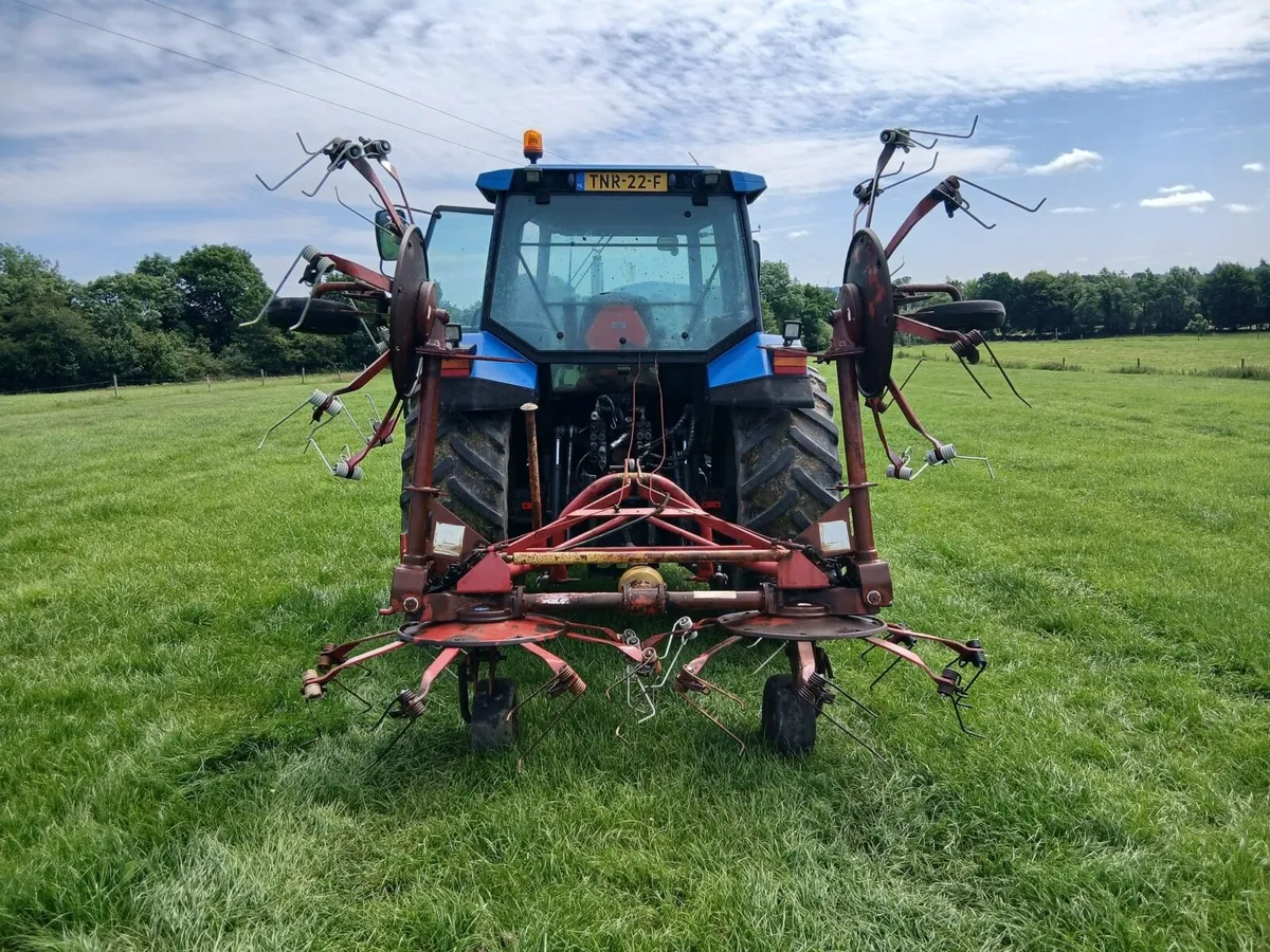 Lely Lotus 600 Tedder - Image 4